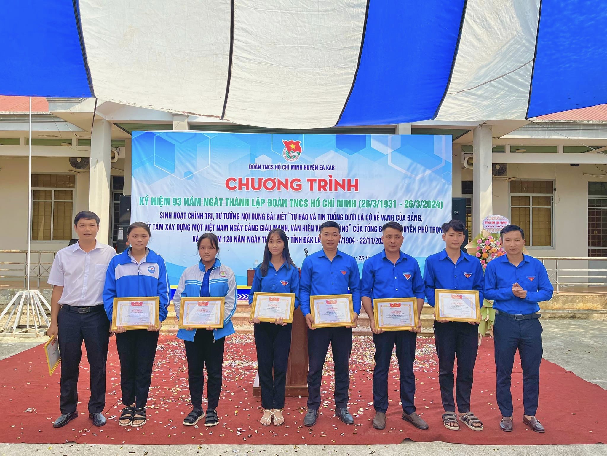 Khen thưởng KH 2